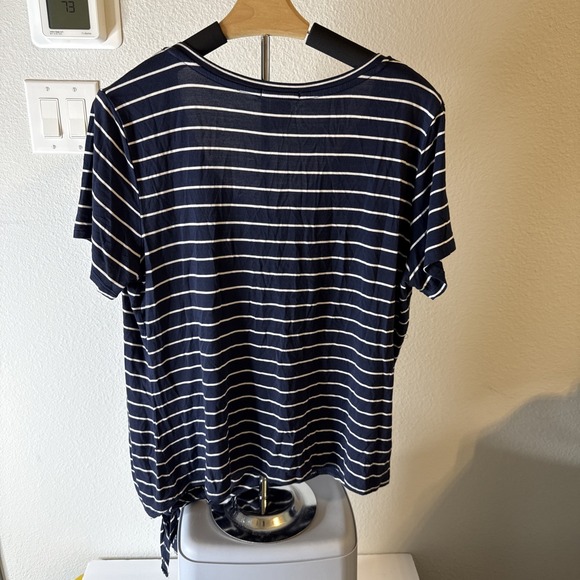 Matty M Women's Blue/White Strip V-Neck Tie Front Side Size XL - Picture 2 of 6